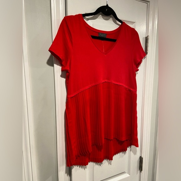 NWT Limited Size XL Red Short Sleeve V Neck Pleated Hem Flowy Tunic Stretch Top - Picture 5 of 13